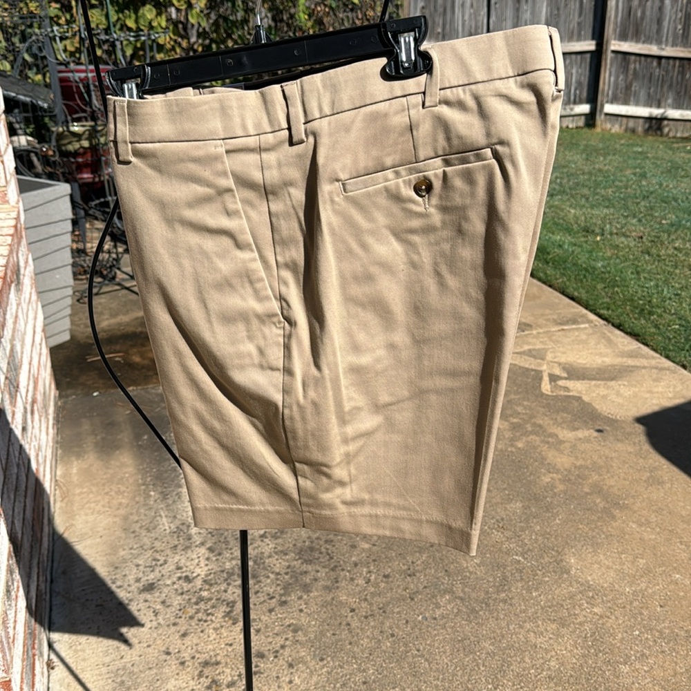 Nwt Roundtree & Yorke Total Flex 40 Flat Front Sh… - image 3